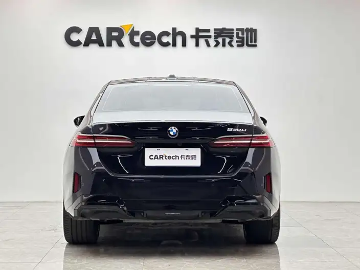 BMW 5 Series 2026 Model 530Li Exclusive Model M Sports Set – фото 6
