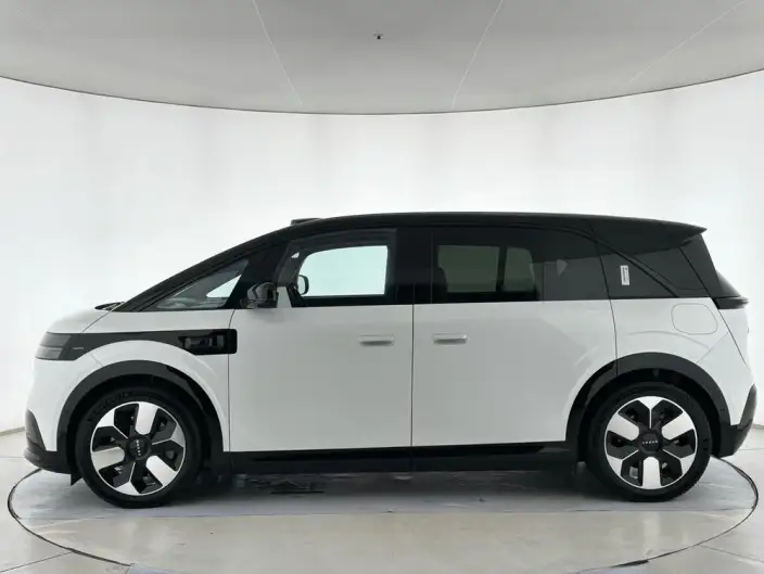ZEEKR MIX 2025 Model 76kWh Smart Driving Edition – фото 4