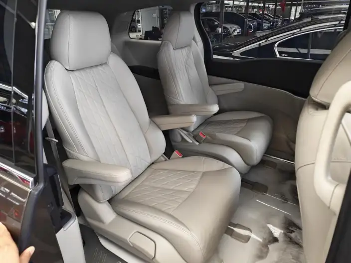 Buick GL8 2023 Model Business class 2.0T Comfort Model – фото 9