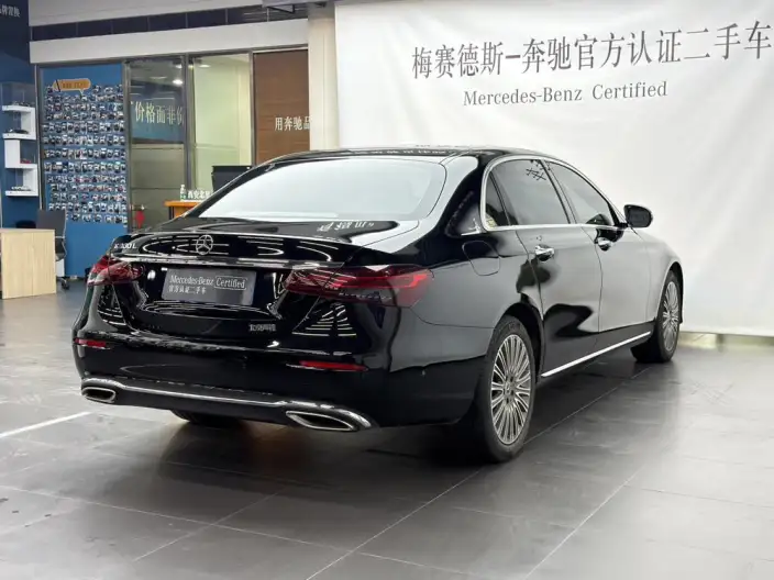 Mercedes-Benz E-Class 2023 Model E 300 L Luxury Model sedan – фото 6