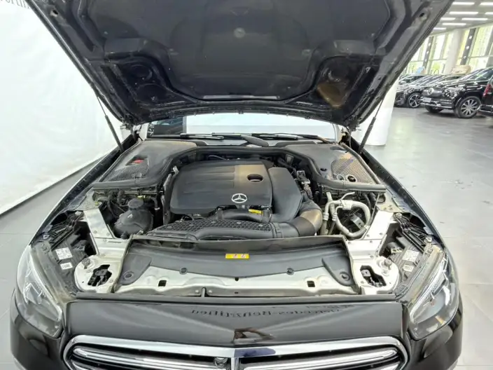 Mercedes-Benz E-Class 2023 Model E 300 L Luxury Model sedan – фото 7
