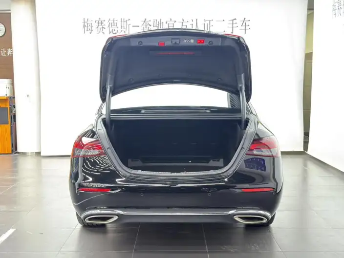 Mercedes-Benz E-Class 2023 Model E 300 L Luxury Model sedan – фото 8