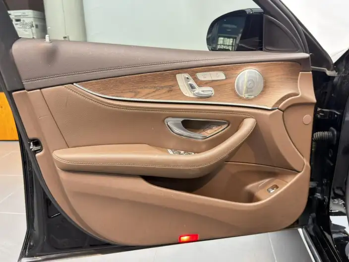 Mercedes-Benz E-Class 2023 Model E 300 L Luxury Model sedan – фото 10