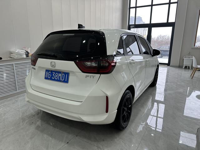 Honda Fit 2022 1.5L CVT Trend with Sunroof – фото 3