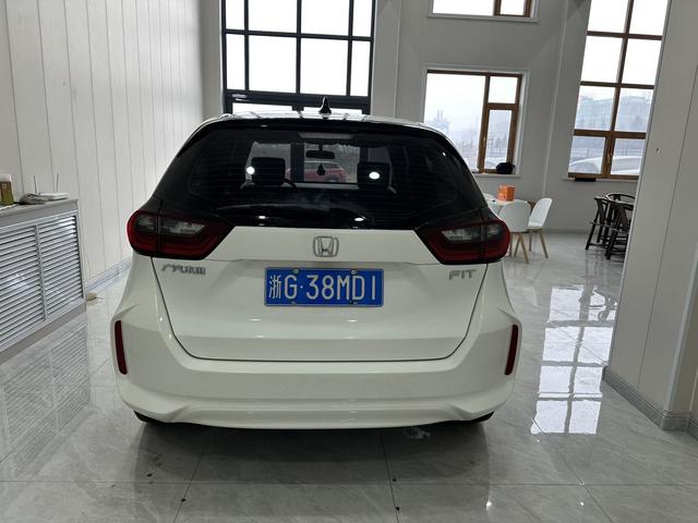Honda Fit 2022 1.5L CVT Trend with Sunroof – фото 4