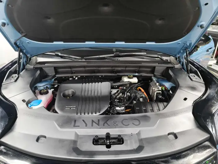 Lynk & Co 08 EM-P 2026 Model 210 4WD Performance Ultra H7 – фото 10