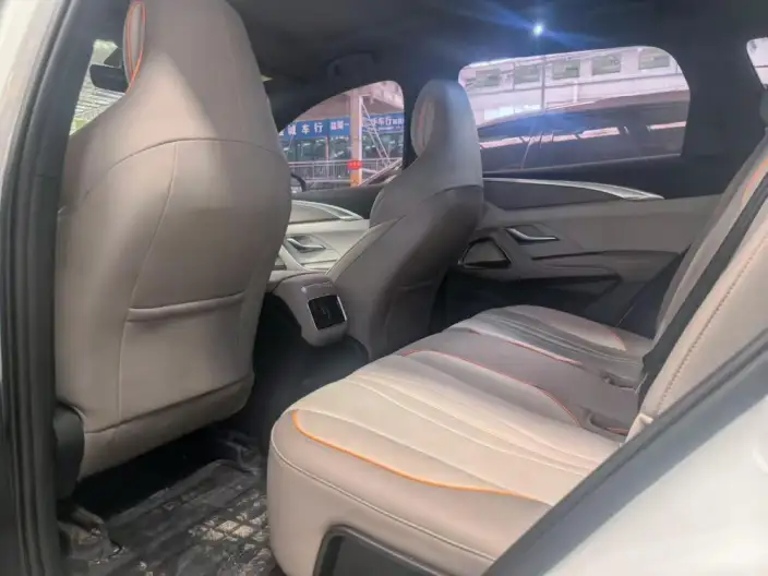 BYD Song Pro DM 2024 Model DM-i Honor Edition 71km Pilot Model – фото 9