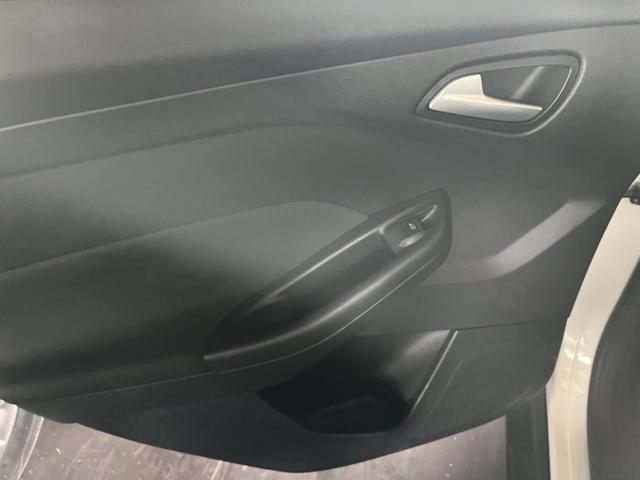 Ford Focus 2015 модификация лян кузов 1.6L автоматическое Com f ort – фото 4