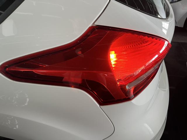 Ford Focus 2015 модификация лян кузов 1.6L автоматическое Com f ort – фото 7