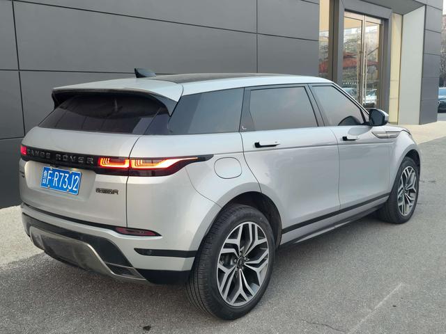 Land Rover Range Rover Evoque 2023 L 249PS R-Dynamic Luxury – фото 2