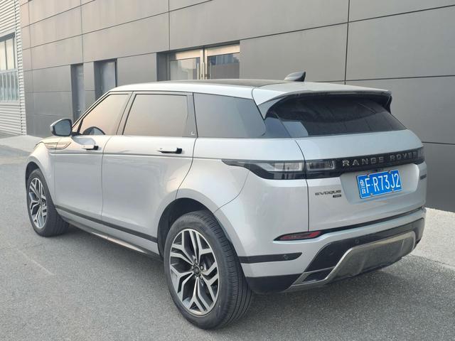 Land Rover Range Rover Evoque 2023 L 249PS R-Dynamic Luxury – фото 7