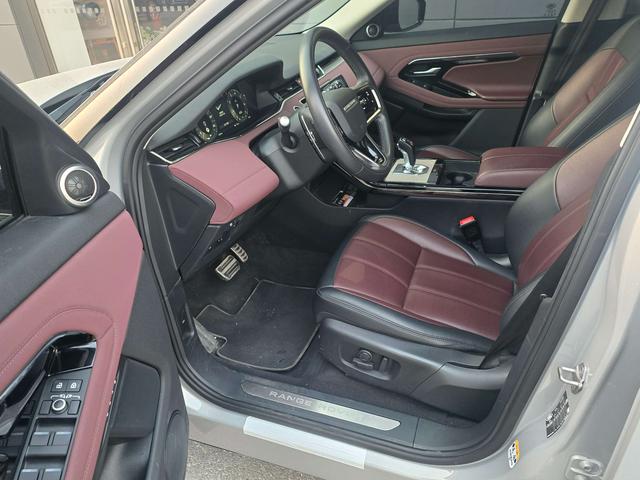 Land Rover Range Rover Evoque 2023 L 249PS R-Dynamic Luxury – фото 9