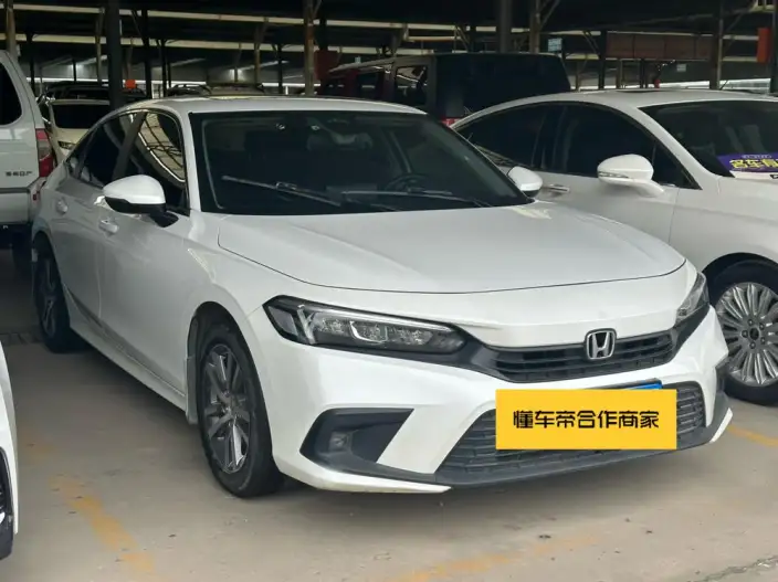 Honda Civic 2022 Model 240TURBO CVT Dynamic Edition – фото 3