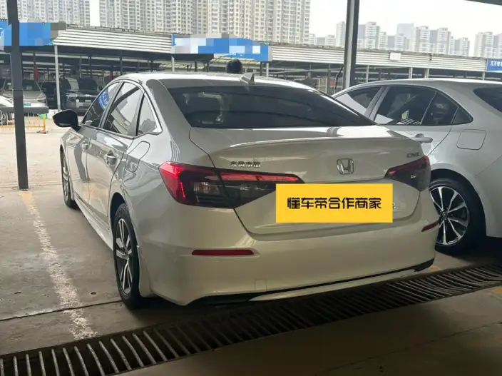 Honda Civic 2022 Model 240TURBO CVT Dynamic Edition – фото 4