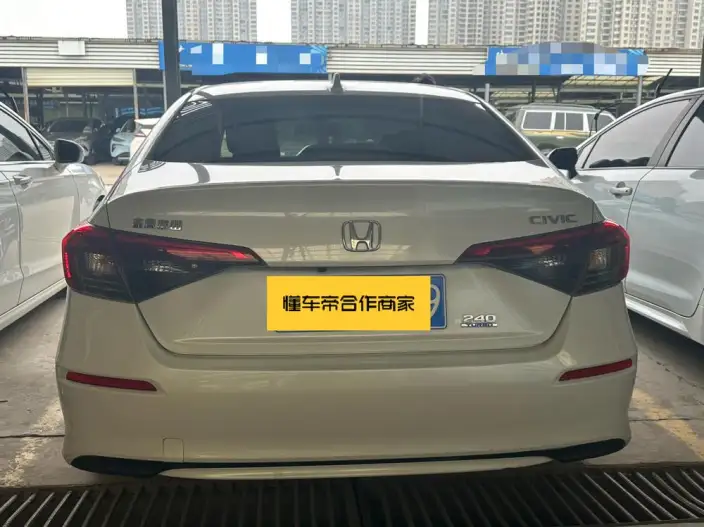 Honda Civic 2022 Model 240TURBO CVT Dynamic Edition – фото 5