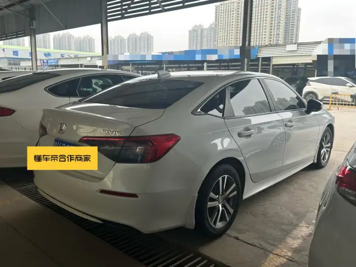 Honda Civic 2022 Model 240TURBO CVT Dynamic Edition – фото 6