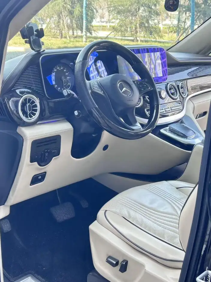 Viano 2021 Model 2.0T Elite Edition 7 seat – фото 10
