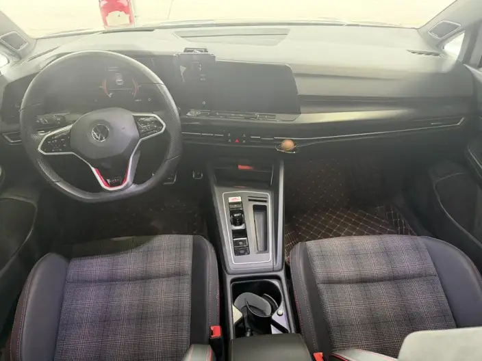 Volkswagen Golf GTI 2021 Model 380TSI DSG GTI – фото 10