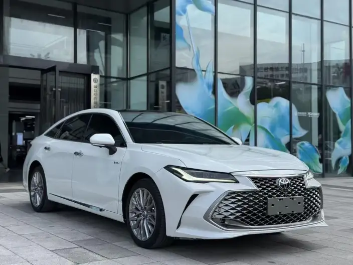 Toyota Avalon 2024 Model Intelligent Hybrid 2.5L E-CVT XLE Premium Edition – фото 3