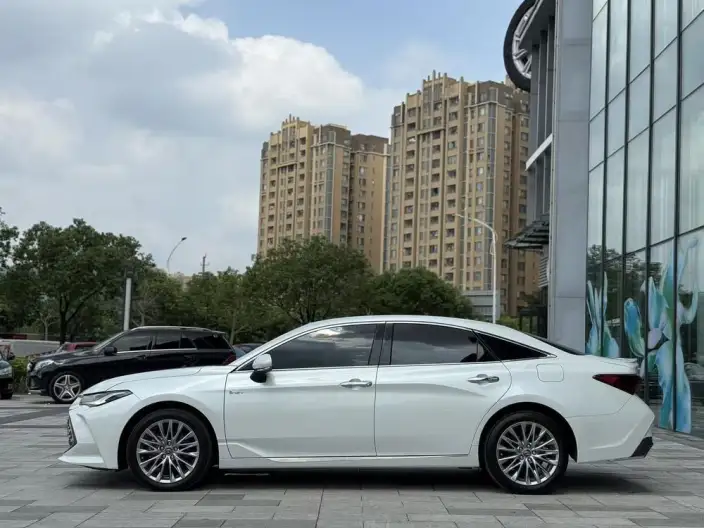 Toyota Avalon 2024 Model Intelligent Hybrid 2.5L E-CVT XLE Premium Edition – фото 4