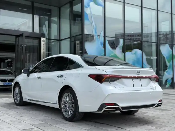 Toyota Avalon 2024 Model Intelligent Hybrid 2.5L E-CVT XLE Premium Edition – фото 5