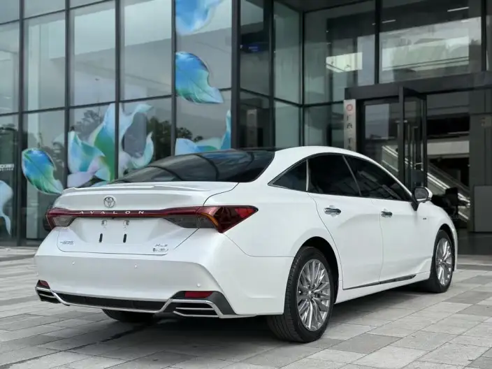Toyota Avalon 2024 Model Intelligent Hybrid 2.5L E-CVT XLE Premium Edition – фото 7
