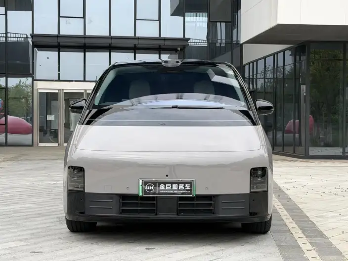 Li Auto MEGA 2025 Model Home Family Special Edition – фото 2