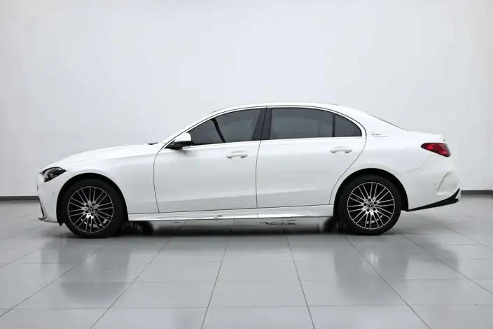 Mercedes-Benz C-Class 2025 Model C 260 L Sports Edition – фото 4