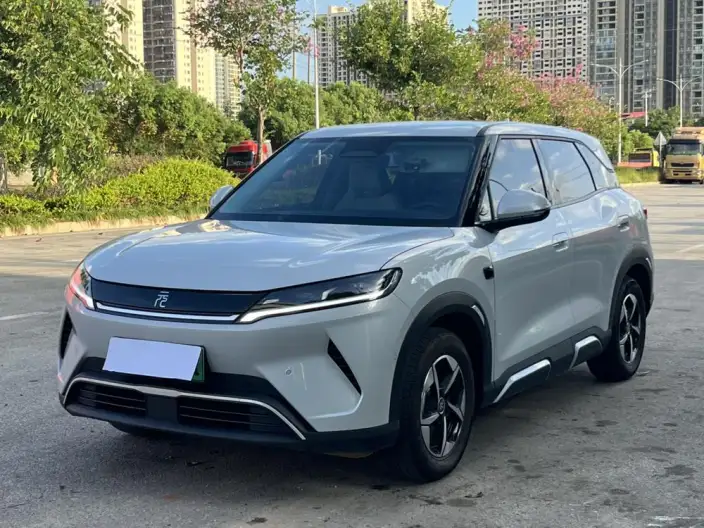 Yuan UP 2025 Model Smart Driving Edition 401KM Leading Model – фото 1
