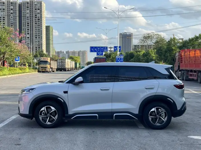 Yuan UP 2025 Model Smart Driving Edition 401KM Leading Model – фото 3