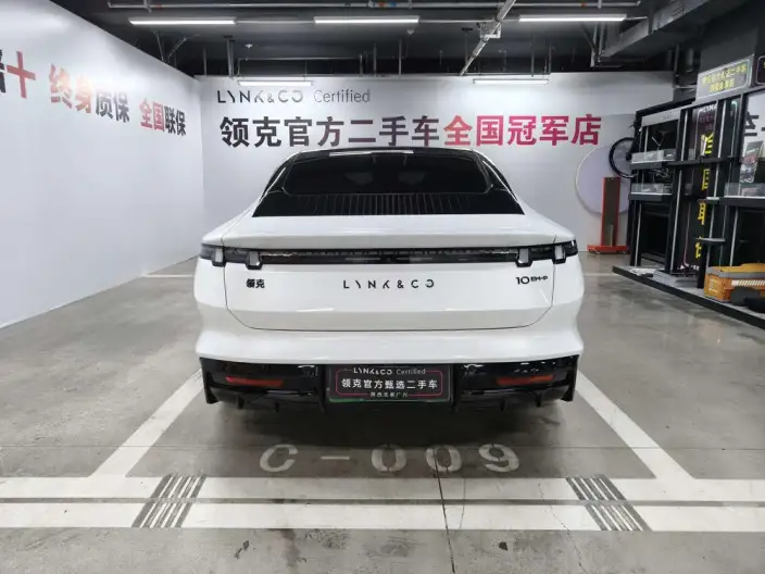 Lynk & Co 10 EM-P 2025 Model 240 4WD Ultra H5 – фото 6
