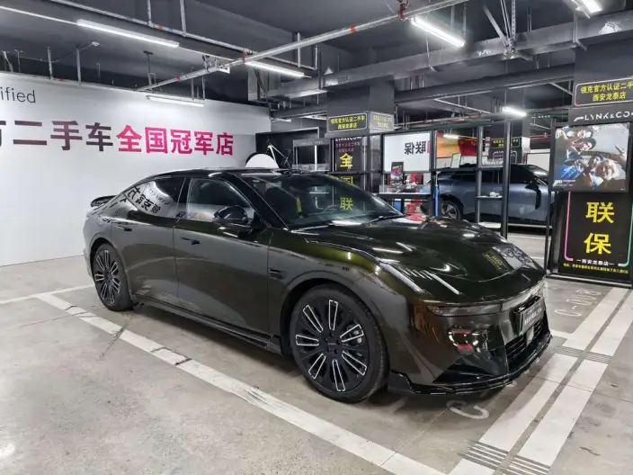 Lynk & Co 10 EM-P 2025 Model 240 4WD Ultra Sports Edition