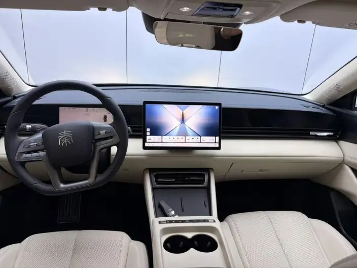 QinL EV 2025 Model 470KM Leading Model – фото 7