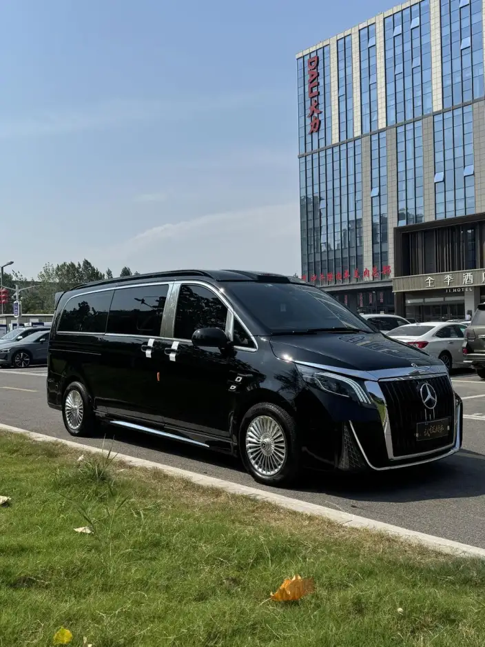 Viano 2023 Model 2.0T Business Edition 7 seat – фото 3