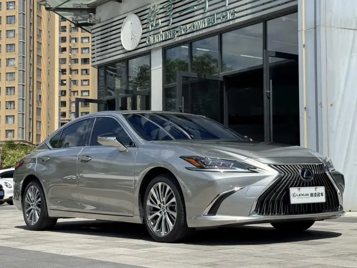 Lexus ES 2020 Model 300h Exclusive Edition China V – фото 3