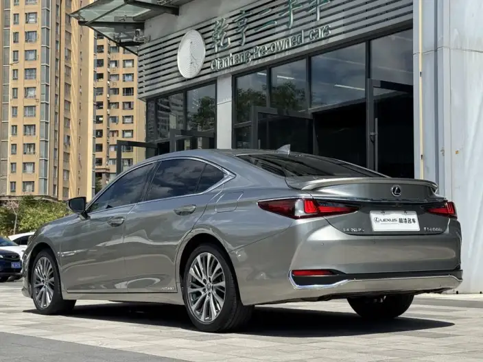 Lexus ES 2020 Model 300h Exclusive Edition China V – фото 4