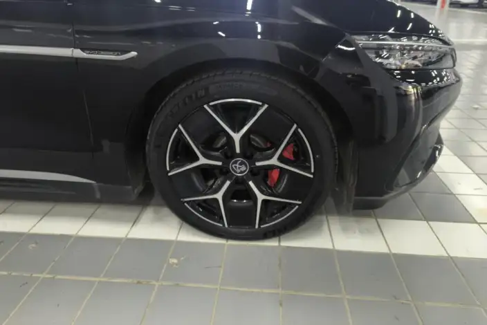 BYD Han EV 2024 Model Honor Edition 715KM Flagship Model – фото 10