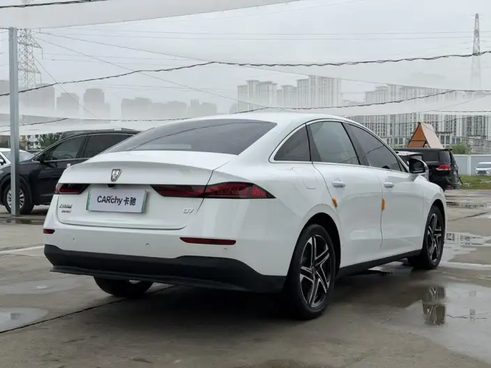 Roewe D7 DMH 2023 Model 125 Beyond Edition – фото 6