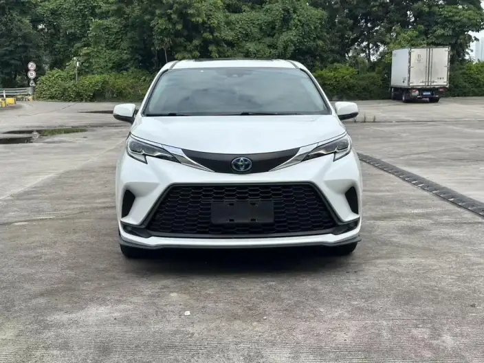 Granvia 2023 Model Intelligent Hybrid 2.5L Comfort Edition – фото 2