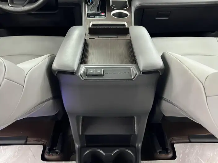 Granvia 2024 Model Intelligent Hybrid 2.5L 2WD Comfort Edition – фото 10