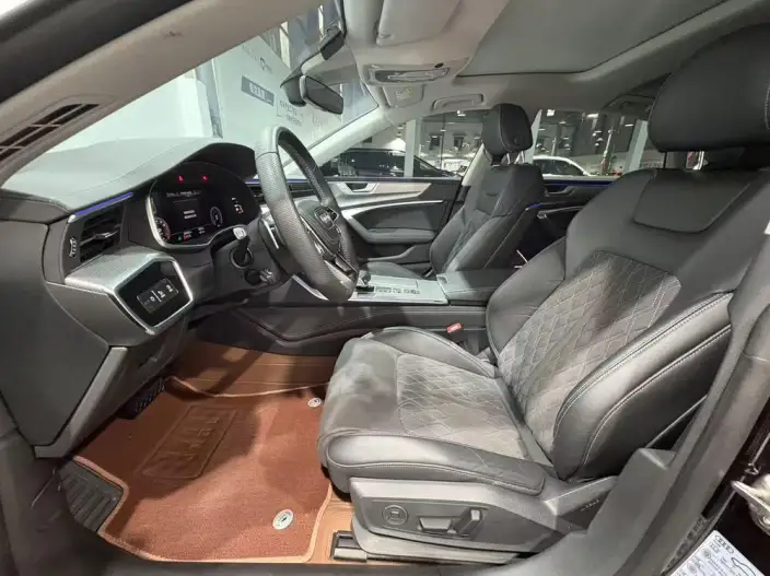 Audi A7 L 2024 Model 45 TFSI quattro Luxury Model – фото 8