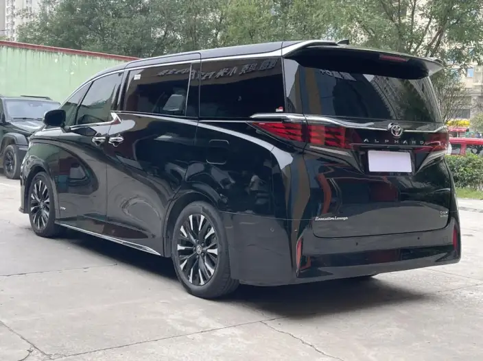 Elfa 2023 Model 2.5L Intelligent Hybrid 4WD Premium – фото 4
