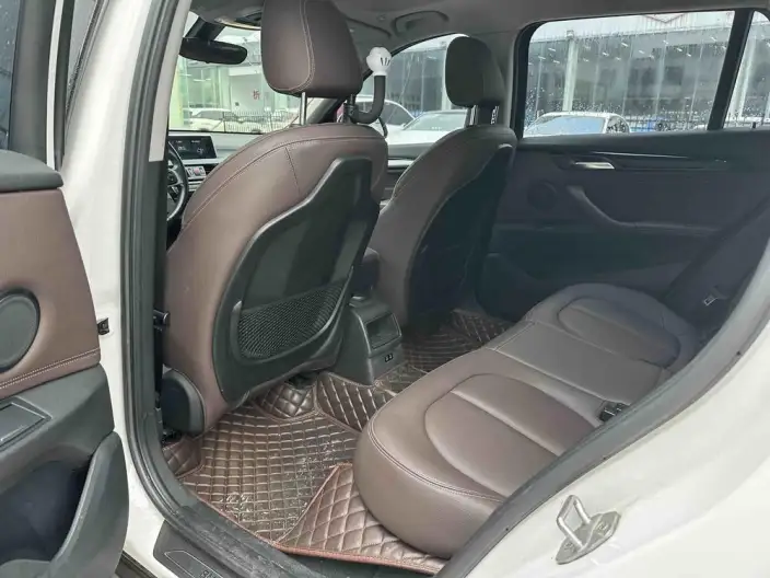BMW X1 2020 Model sDrive20Li Fashion Model – фото 10