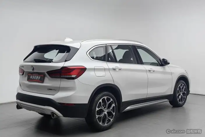BMW X1 2022 Model sDrive20Li Exclusive Model – фото 3