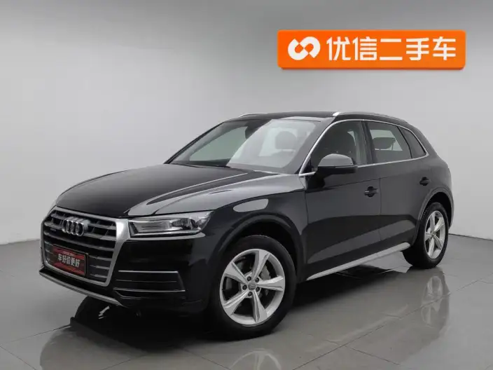 Audi Q5L 2020 Model Facelift 40 TFSI Rong Xiang Enterprising Model – фото 1