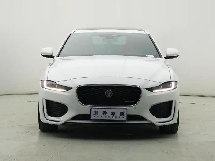 Jaguar XE L 2023 Model 2.0T 250PS R-DYNAMIC S Enterprising Sports Edition – фото 2