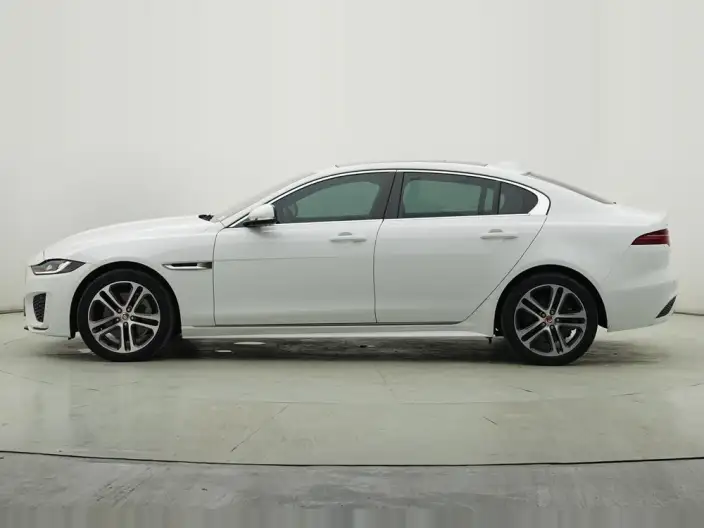 Jaguar XE L 2023 Model 2.0T 250PS R-DYNAMIC S Enterprising Sports Edition – фото 4
