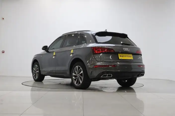 Audi Q5L 2024 Model 40TFSI Luxury Dynamic Model – фото 5