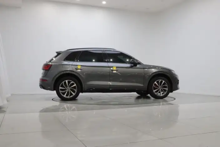 Audi Q5L 2024 Model 40TFSI Luxury Dynamic Model – фото 8