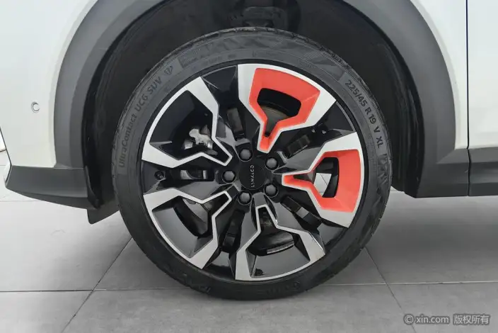 Lynk & Co 06 2020 Model 1.5T Shine Halo – фото 8